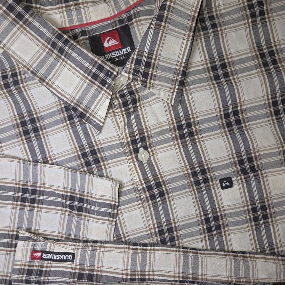 Quiksilver Plaid Short Sleeve Button Up Shirt Mens XL Cream Brown Casual